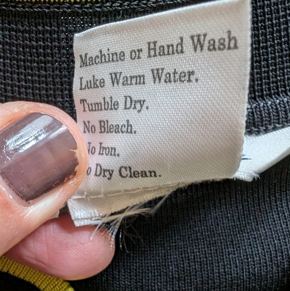 Exclusively Misook black tunic sz S - Picture 6 of 6